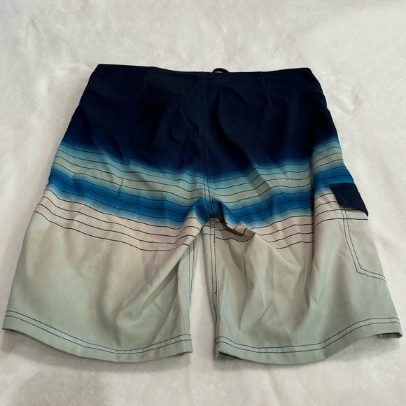 GOODFELLOW Men’s Striped Bathing Suit Swim Trunks Swim Shorts - blue, size 28 - Picture 3 of 3